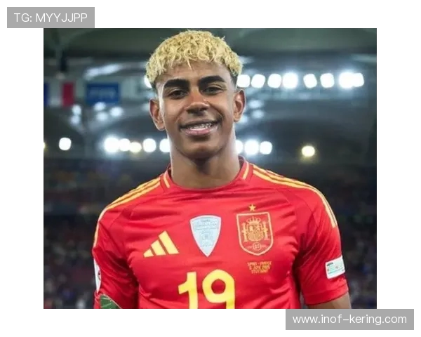 罗伯特·莱万多夫斯基：从足球天才到世界级球员的成长之路